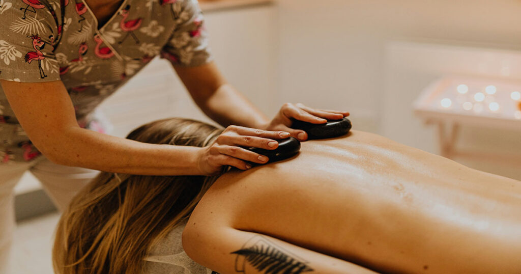 Top 5 Dịch Vụ Massage Tại Nhà Tân Sơn Hồ Chí Minh Uy Tín Chuyên Nghiệp